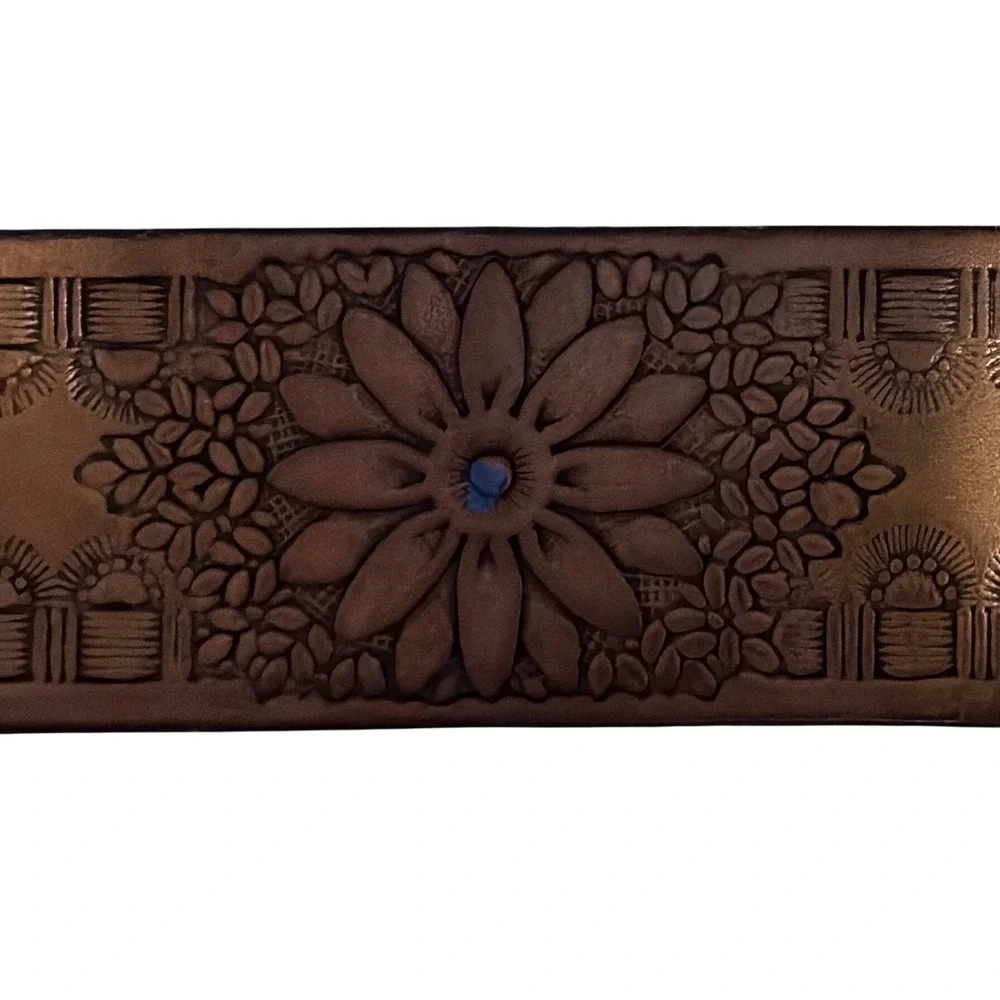 Y2K Vintage Tooled Leather Floral Belt  Brass‎ Buckle Boho Western Flower  36